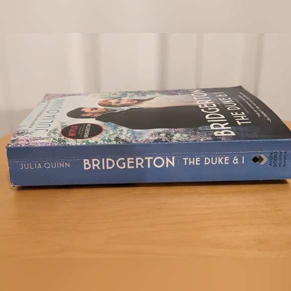 Bridgerton The Duke and I - Julia Quinn - Picture 4 of 5